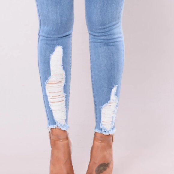 SOLD OUT Distressed ankle Skinny Jeans - Picture 4 of 4